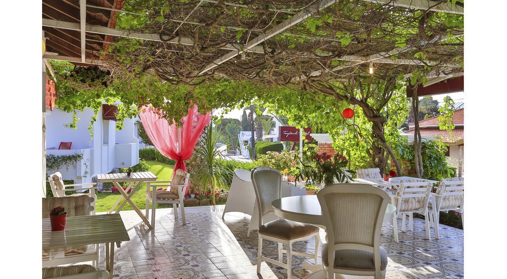 Palas Ilica Çeşme Extérieur photo
