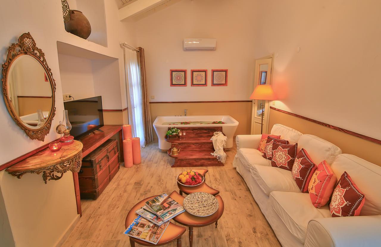 Palas Ilica Çeşme Extérieur photo