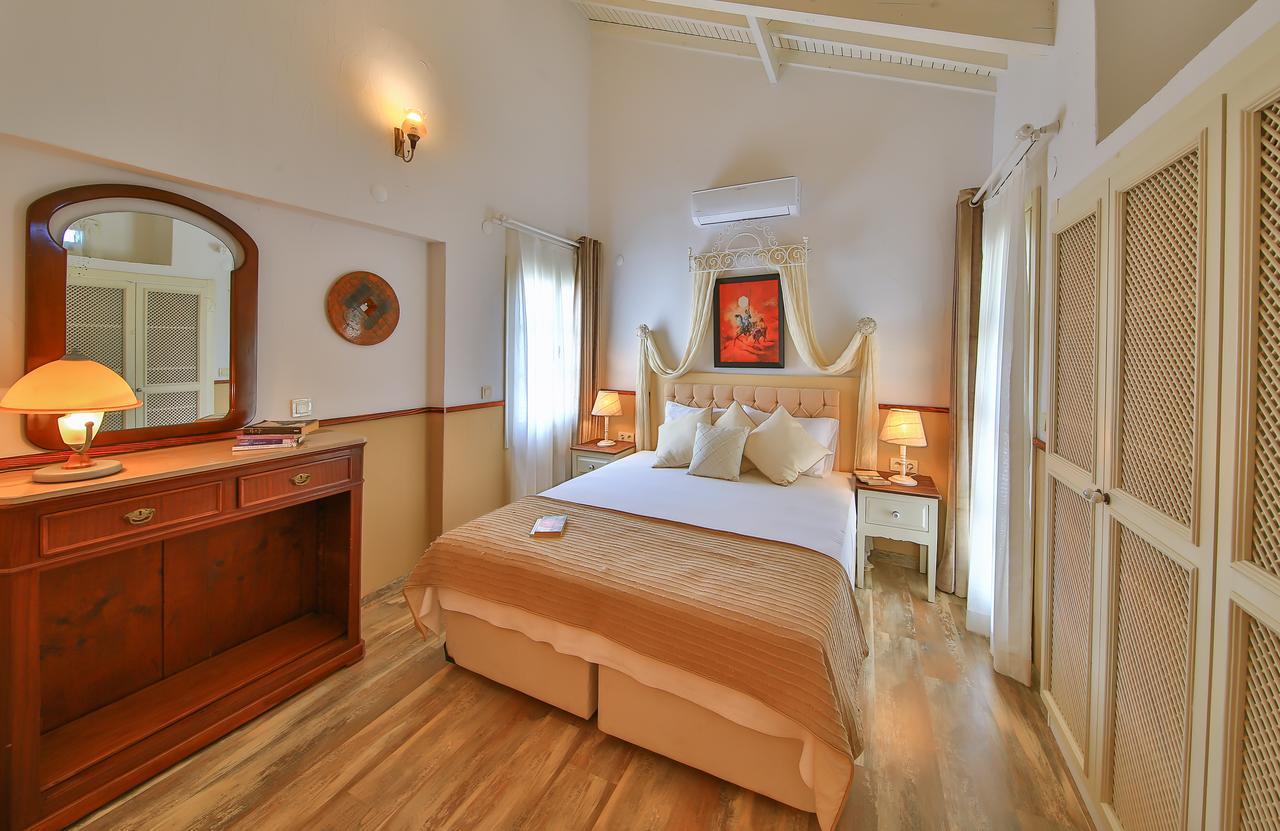 Palas Ilica Çeşme Extérieur photo