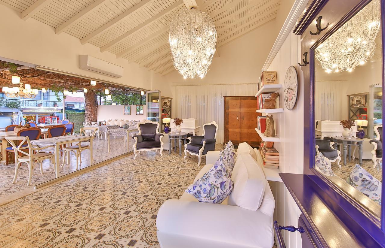 Palas Ilica Çeşme Extérieur photo